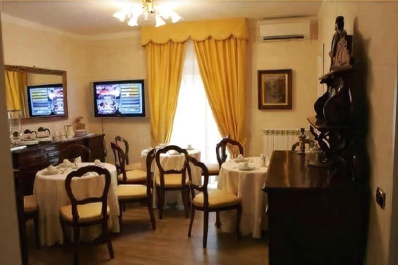 Hotel Sant'Agostino Паола Экстерьер фото